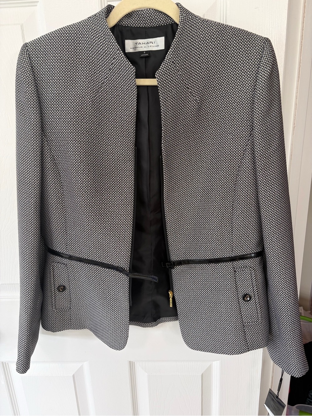 Tahari Black and White Open-Front Textured Blazer